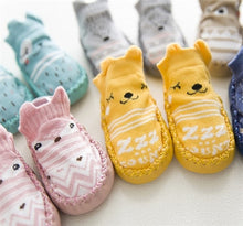 Load image into Gallery viewer, Infant First Walkers Leather Baby Shoes Cotton Newborn Toddler Boy Shoes Soft Sole Autumn Winter Babies Shoes for Baby Girl
