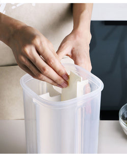 2/4Grids Rotating Plastic Cereal Dispenser Storage Box Kitchen Food Container Storage Case Beans Oatmeal Grain Storage Bottle