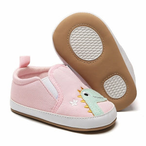 Hot sale Cartoon Character style Toddlers Baby Canvas shoes Baby moccasins Soft bottom First walkers Bebe Anti-slip Baby shoes